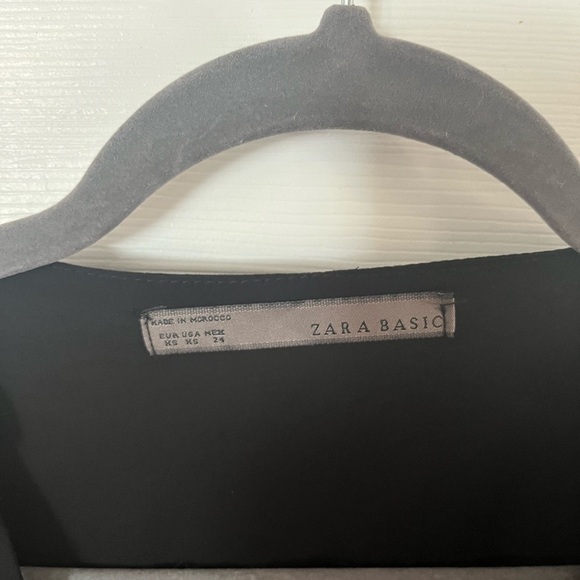 Zara Black Ruffled 3/4 Length Blouse XS - Picture 2 of 3